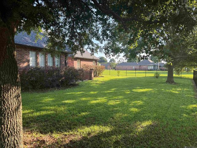 59270 Island Dr, Plaquemine, LA 70764