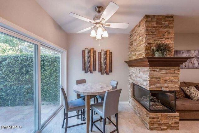 154 Symphony Lane, Oak Park, CA 91377