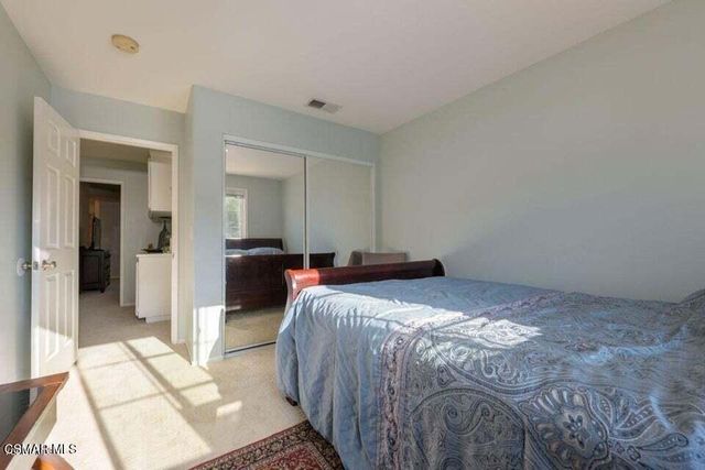 154 Symphony Lane, Oak Park, CA 91377