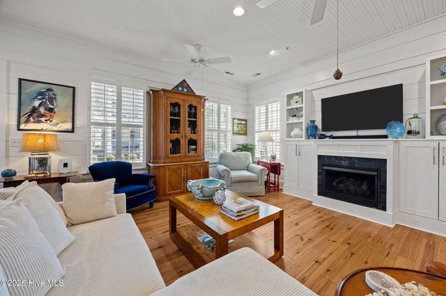 1000 Village Lane A, Beaufort, NC 28516