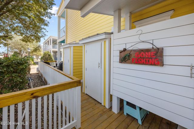 1000 Village Lane A, Beaufort, NC 28516