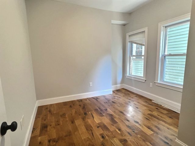 255 Paris 1, Boston, MA 02128