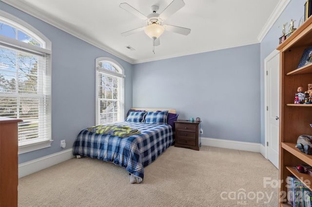 8238 Victoria Lake Drive, Waxhaw, NC 28173