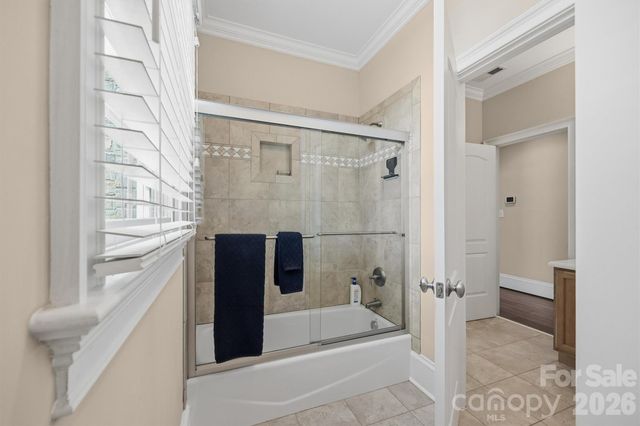 8238 Victoria Lake Drive, Waxhaw, NC 28173