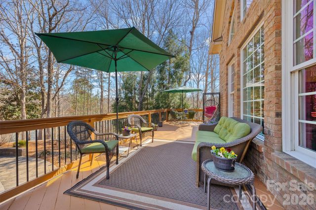 8238 Victoria Lake Drive, Waxhaw, NC 28173