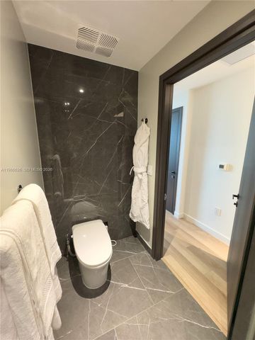 20 NE 11th St 3006A, Miami, FL 33132