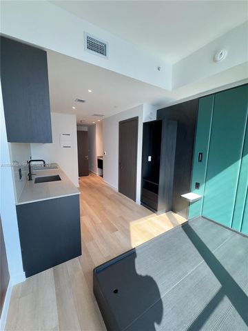 20 NE 11th St 3006A, Miami, FL 33132