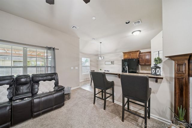 13176 E 133rd Street North, Collinsville, OK 74021