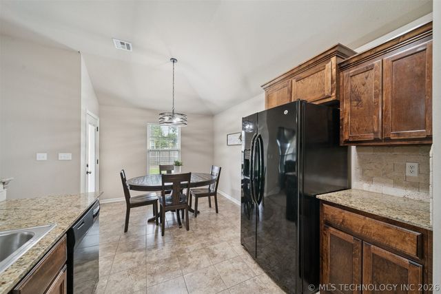 13176 E 133rd Street North, Collinsville, OK 74021