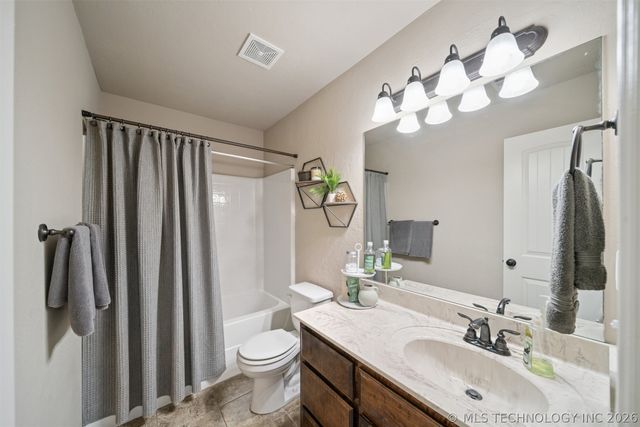 13176 E 133rd Street North, Collinsville, OK 74021