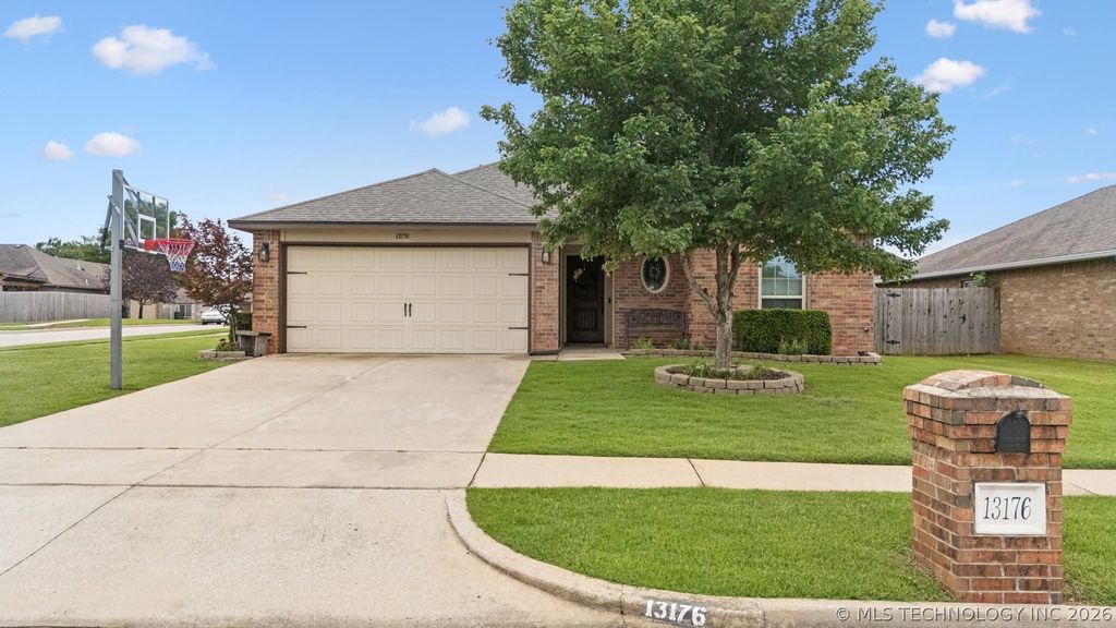 13176 E 133rd Street North, Collinsville, OK 74021