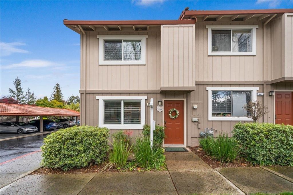 Image 1 of property listing at 691 691 Concord Pl, Pleasanton, CA 94566