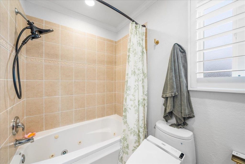 Image 19 of property listing at 691 691 Concord Pl, Pleasanton, CA 94566