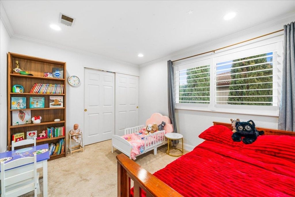 Image 20 of property listing at 691 691 Concord Pl, Pleasanton, CA 94566