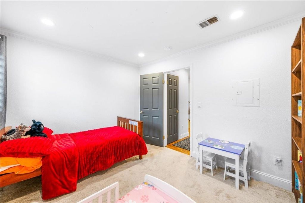 Image 21 of property listing at 691 691 Concord Pl, Pleasanton, CA 94566