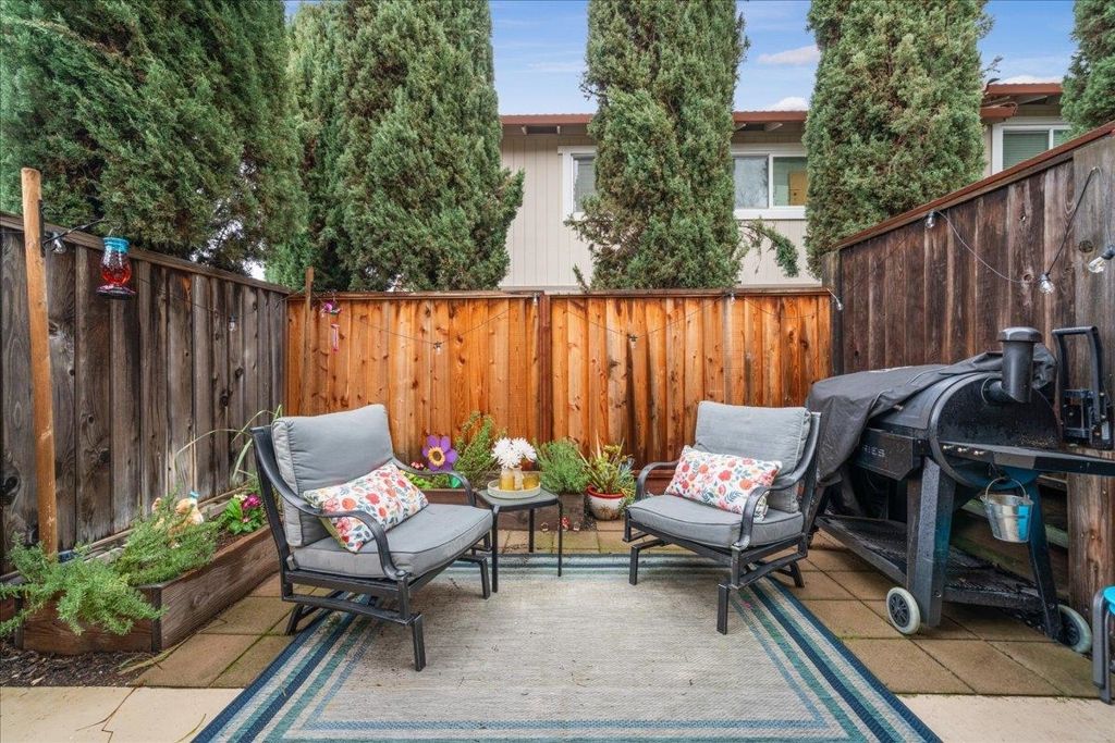 Image 26 of property listing at 691 691 Concord Pl, Pleasanton, CA 94566