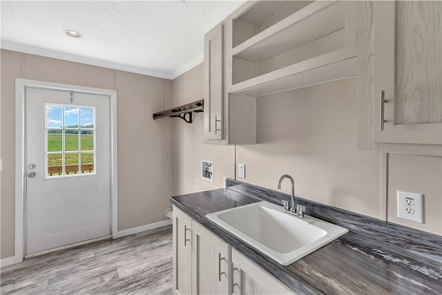1065 Highway 182 Road, Fair Play, SC 29643