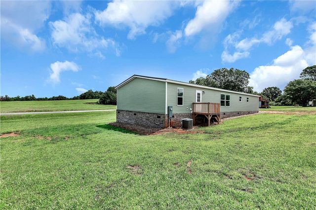1065 Highway 182 Road, Fair Play, SC 29643
