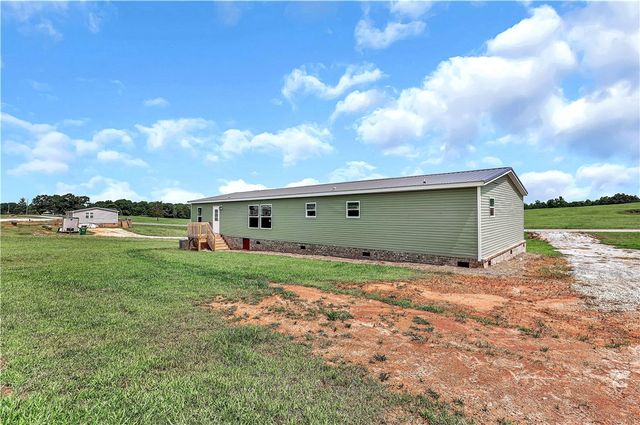 1065 Highway 182 Road, Fair Play, SC 29643