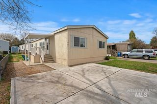 1067 N Elk Lane, Boise, ID 83704