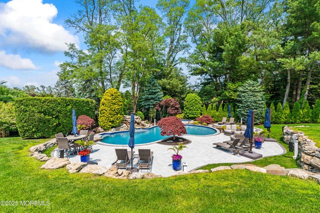 25 Muncy Drive, West Long Branch, NJ 07764