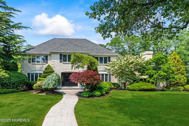 25 Muncy Drive, West Long Branch, NJ 07764