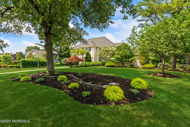 25 Muncy Drive, West Long Branch, NJ 07764