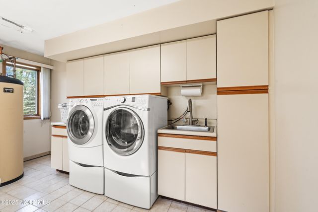 25 Muncy Drive, West Long Branch, NJ 07764