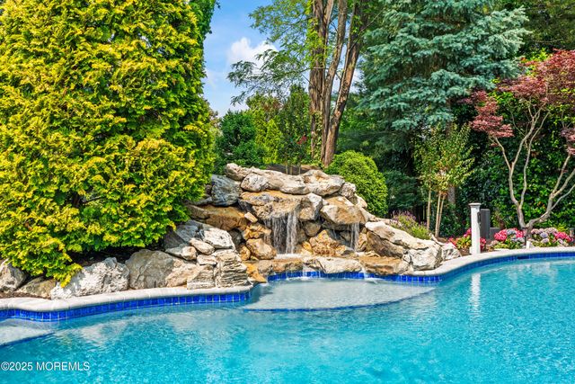 25 Muncy Drive, West Long Branch, NJ 07764