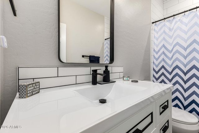2231 W VALHALLA Court, Anthem, AZ 85086
