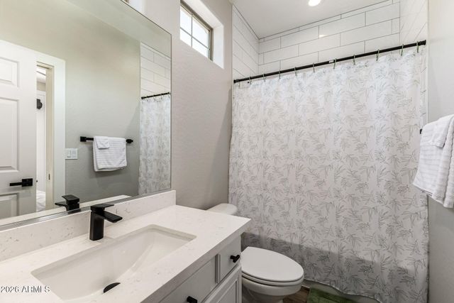 2231 W VALHALLA Court, Anthem, AZ 85086