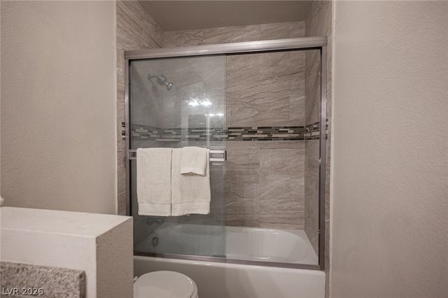 8500 West Gilmore Avenue, Las Vegas, NV 89129