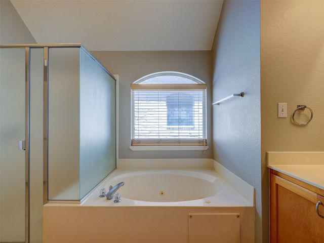 1554 Homewood CIR, Round Rock, TX 78665