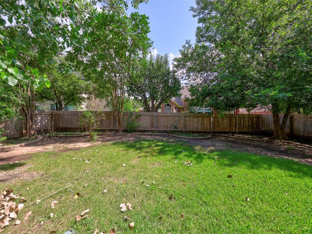 1554 Homewood CIR, Round Rock, TX 78665