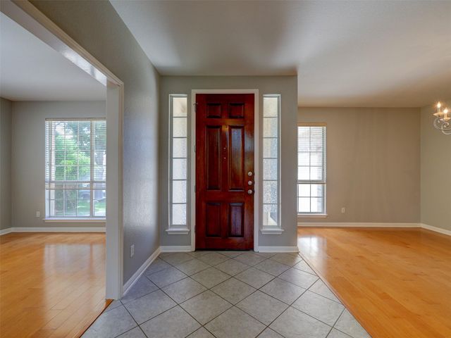 1554 Homewood CIR, Round Rock, TX 78665