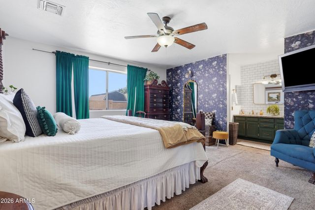 6517 E INGLEWOOD Street, Mesa, AZ 85205