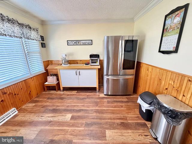 4148 GENOA AVE, Vineland, NJ 08361