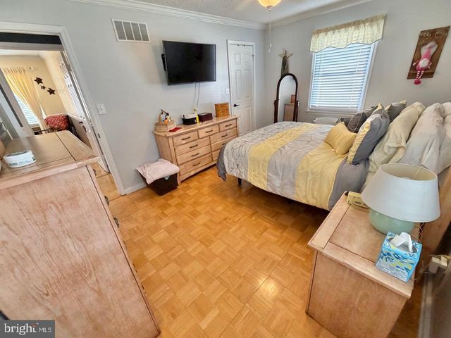 4148 GENOA AVE, Vineland, NJ 08361