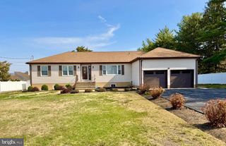4148 GENOA AVE, Vineland, NJ 08361