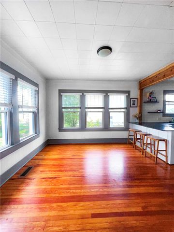 424 W Cedar Street, Rogers, AR 72756