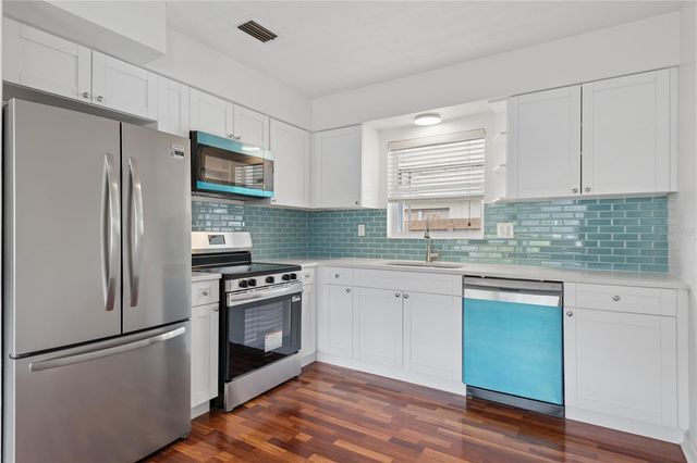 10610 98TH TERRACE, Seminole, FL 33772