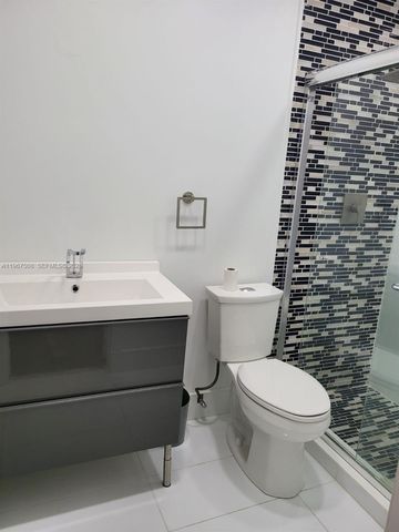 2040 NE 197th Ter, Miami, FL 33179