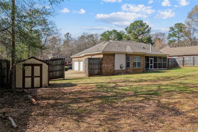 377 Hickory Place, Wetumpka, AL 36093