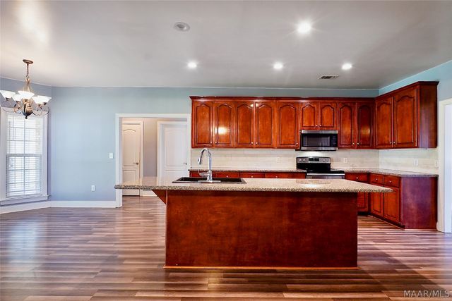 377 Hickory Place, Wetumpka, AL 36093