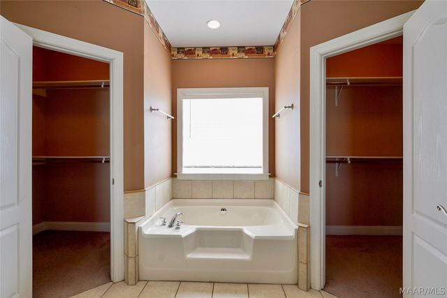 377 Hickory Place, Wetumpka, AL 36093