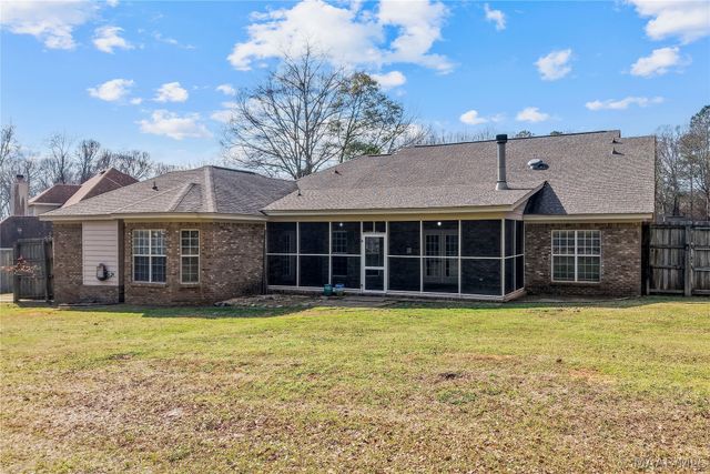 377 Hickory Place, Wetumpka, AL 36093