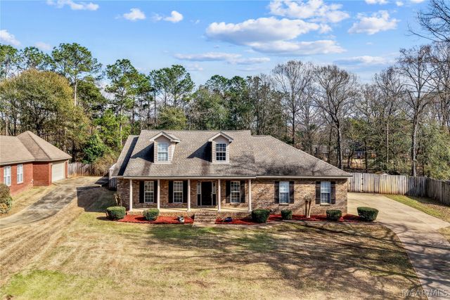 377 Hickory Place, Wetumpka, AL 36093