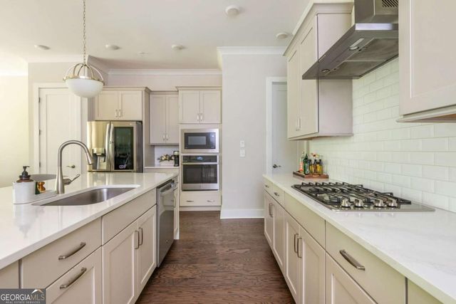 945 Kenway Avenue, Roswell, GA 30076