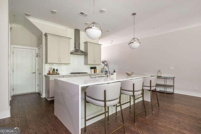 945 Kenway Avenue, Roswell, GA 30076