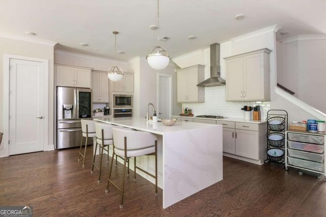 945 Kenway Avenue, Roswell, GA 30076